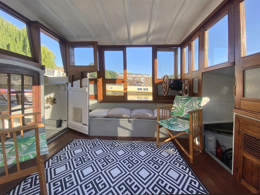 Property photo 3 of 11 Wheelhouse 2.Jpg