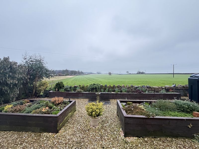 Property photo 2 of 12 Photo 3