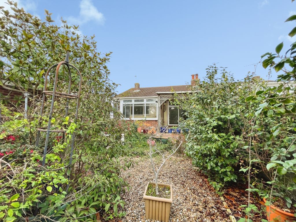 Property photo 2 of 15 Elizabeth Way