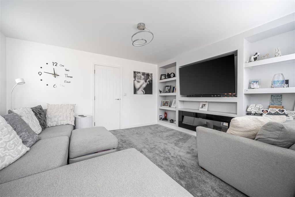 Property photo 2 of 24 1430550-16-69B2B98De7dab.Jpg