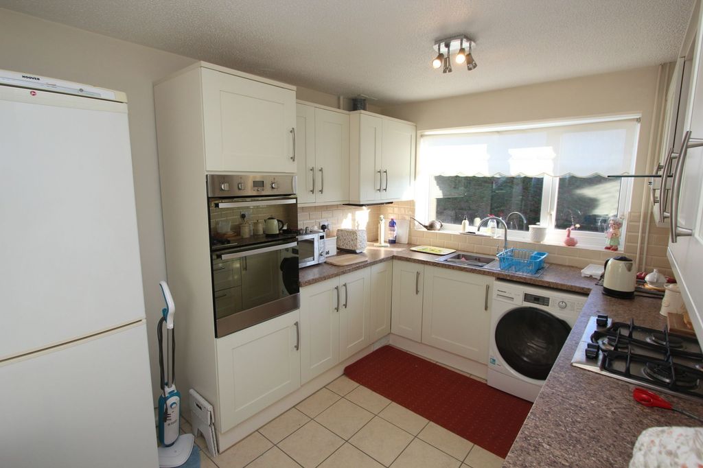 Property photo 3 of 13