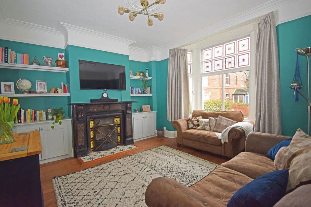 Property photo 3 of 25