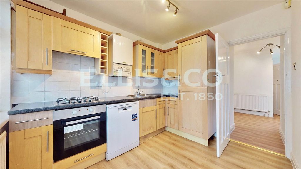 Property photo 1 of 21 Picture No. 02