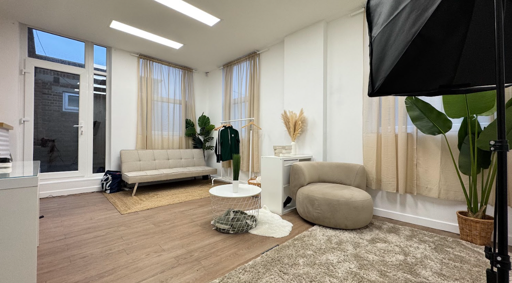 Property photo 1 of 6