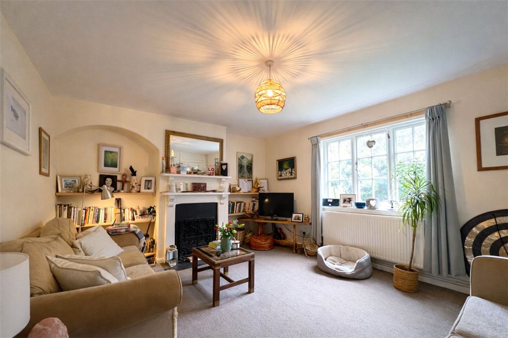 Property photo 3 of 9 Picture No. 27