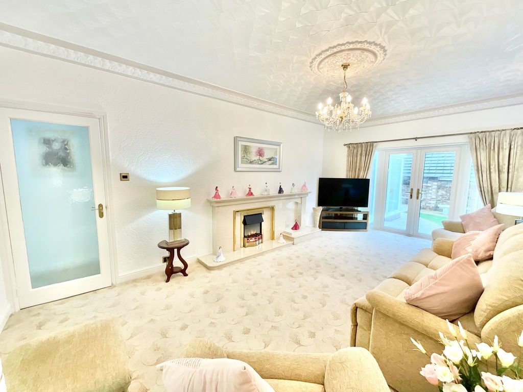 Property photo 2 of 26