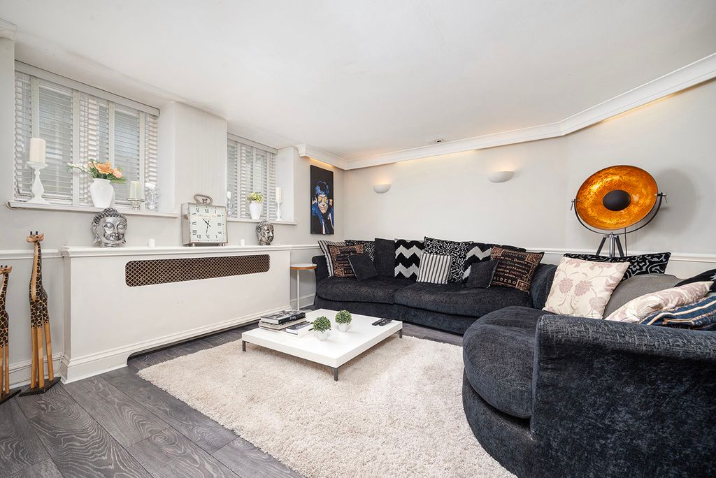 Property photo 1 of 19