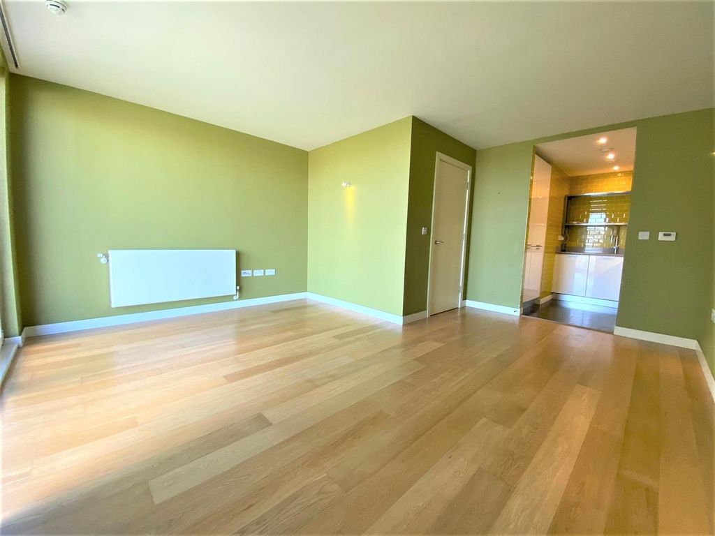 Property photo 2 of 10 Open Plan Shot