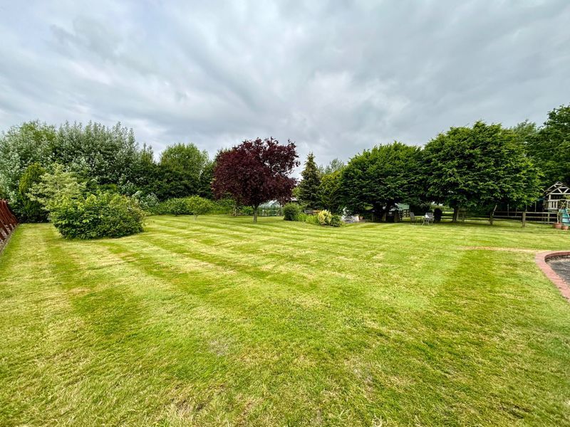 Property photo 3 of 51 Garden
