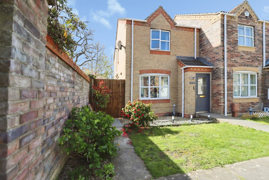 Property photo 1 of 20 Db815A31-Img_0178