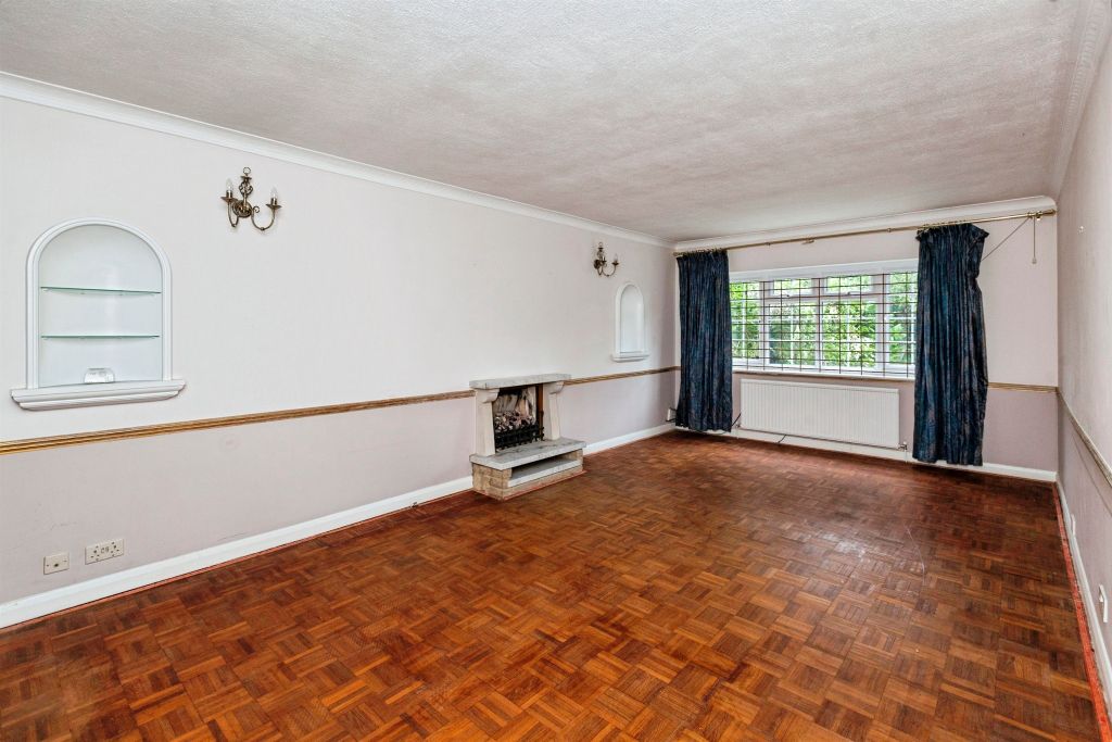 Property photo 2 of 17