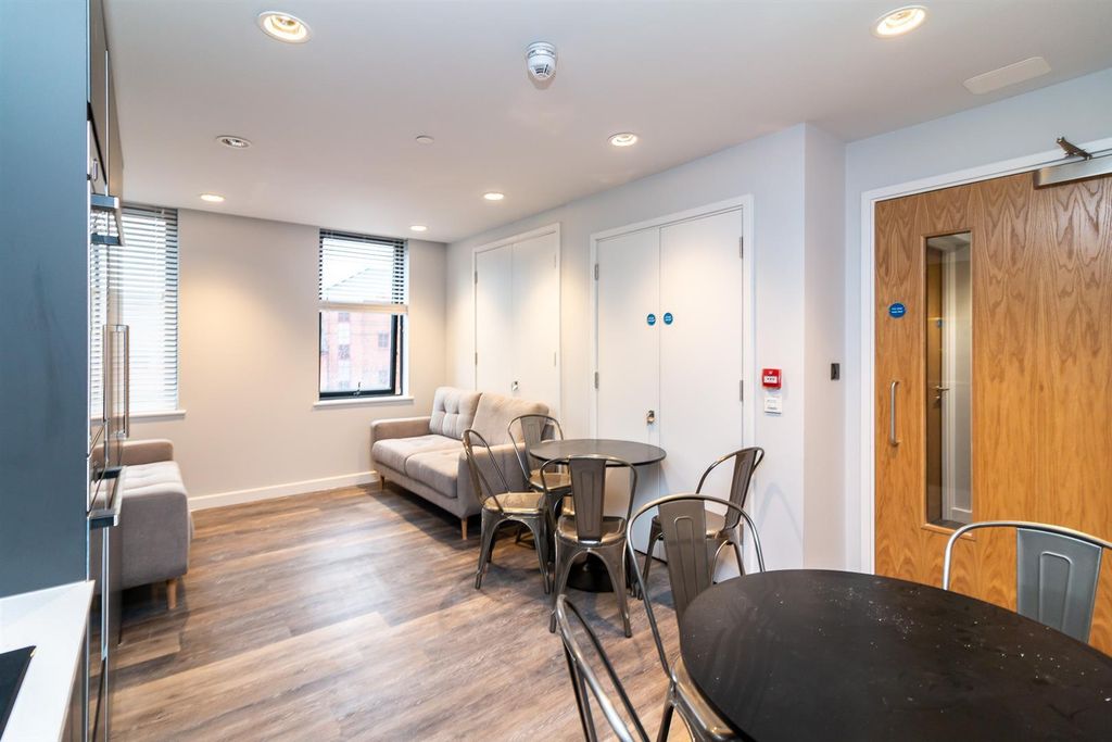 Property photo 3 of 24 Qklja_Qu8E6Pp1Uittioow.Jpg