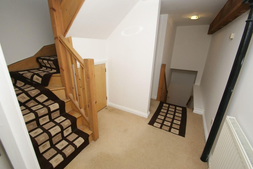 Property photo 2 of 13 2016-03-22 21.50.02.Jpg