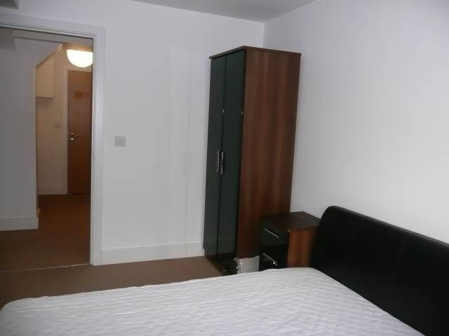 Property photo 3 of 6 Bedroom