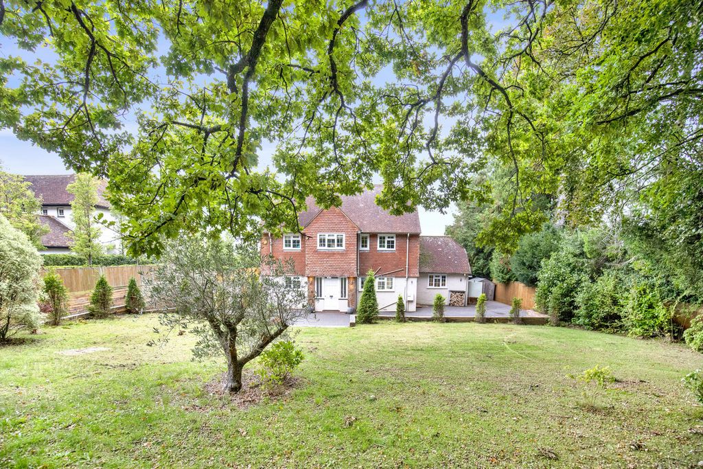 Property photo 1 of 32