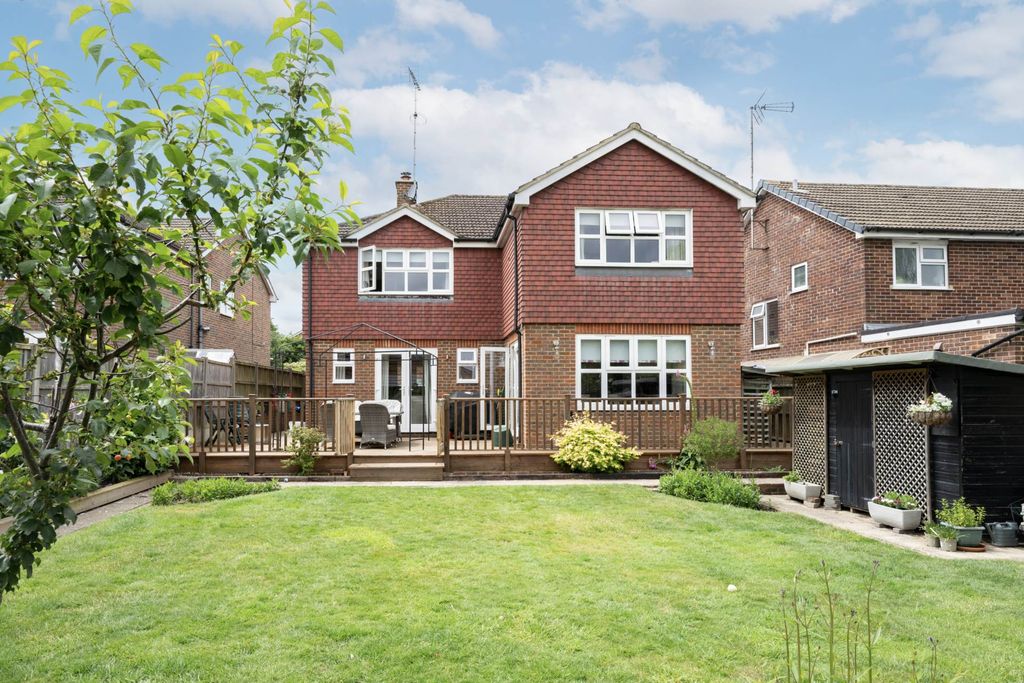 Property photo 2 of 23