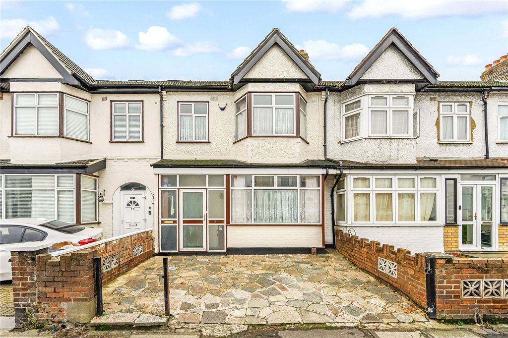 Property photo 1 of 15 Front