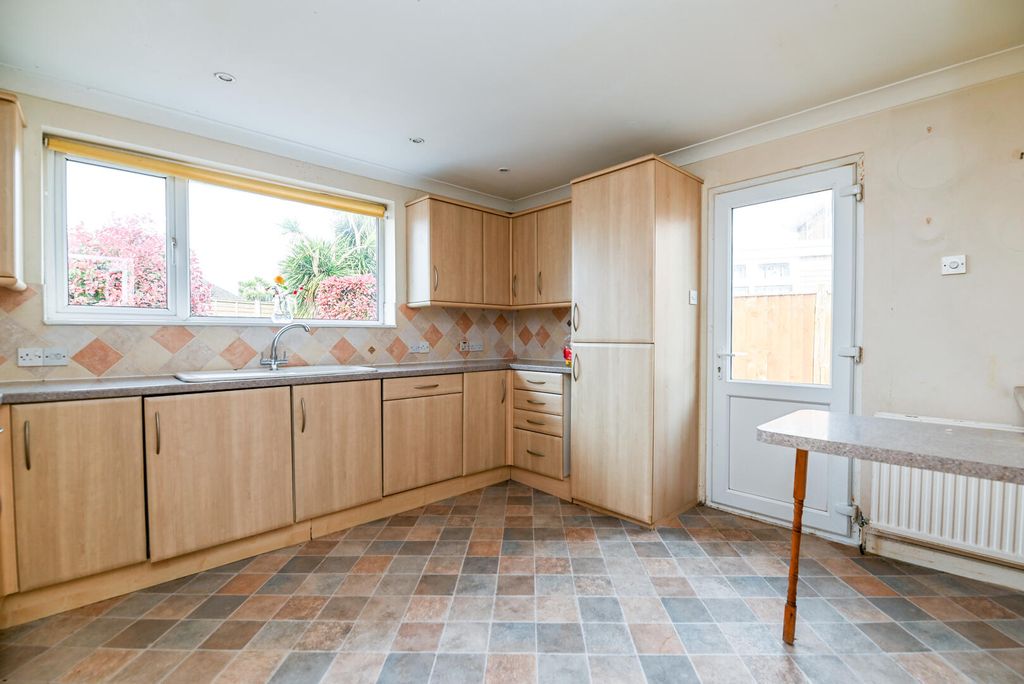 Property photo 3 of 21 3.Jpg