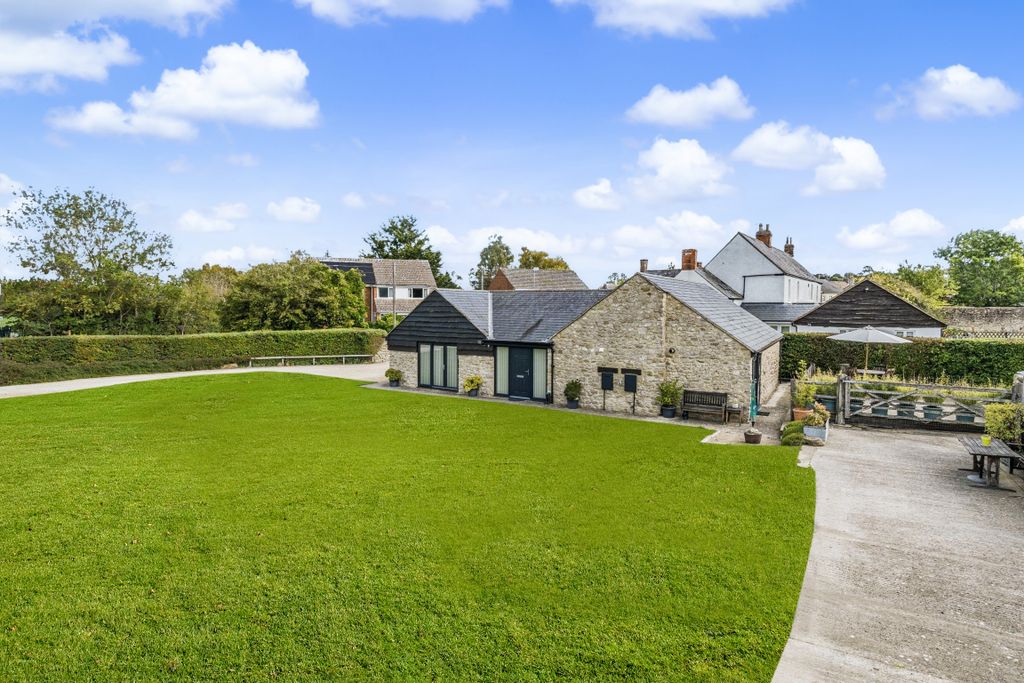 Property photo 1 of 18 11358486168d3dc71238Adarw1Dp