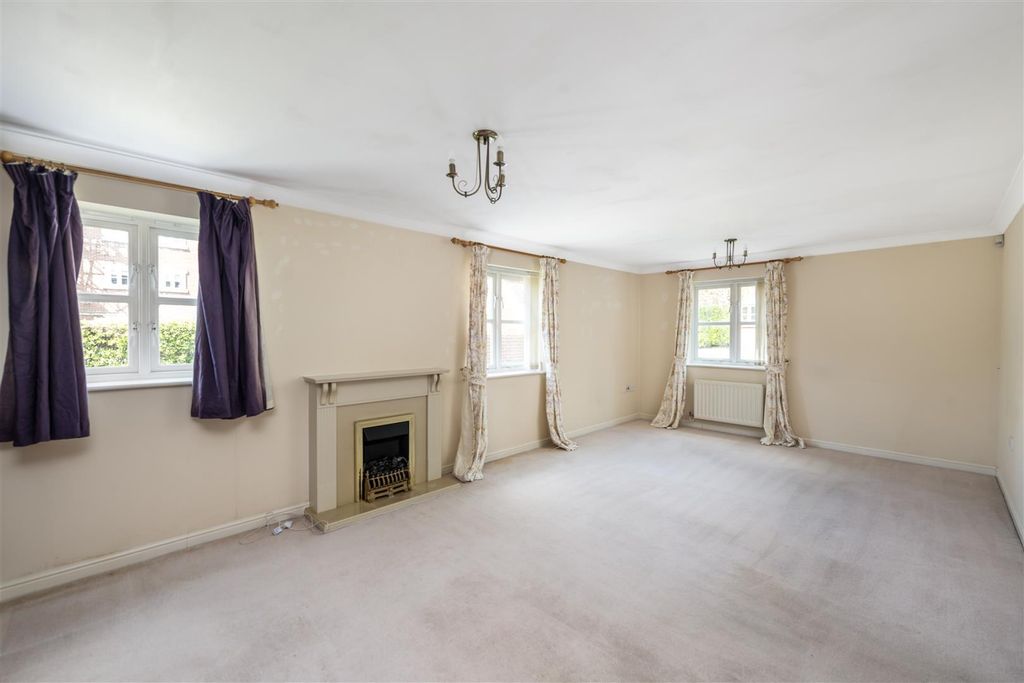 Property photo 3 of 14 _-Wtnolbke2Rg87c2Qfx2A.Jpg