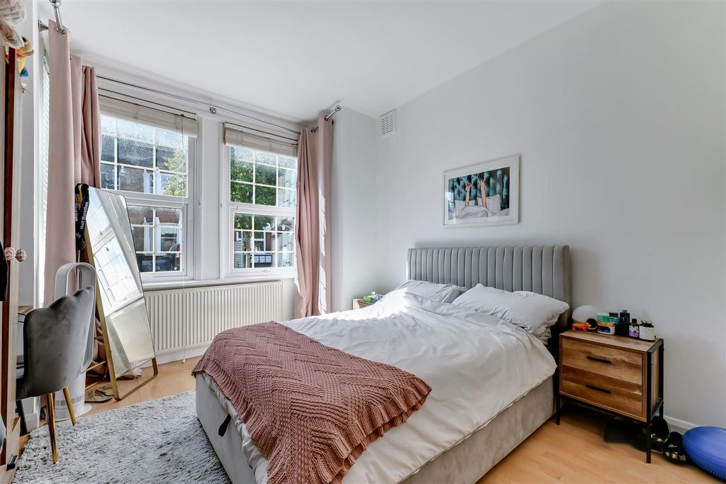 Property photo 3 of 9