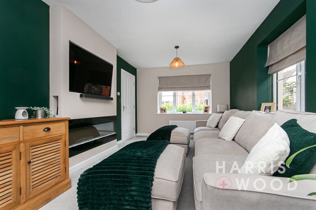 Property photo 2 of 29 4310074