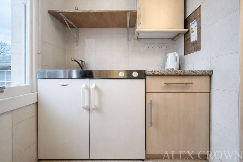 Property photo 2 of 3