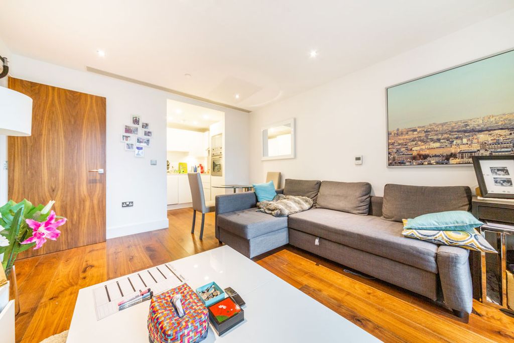 Property photo 2 of 11