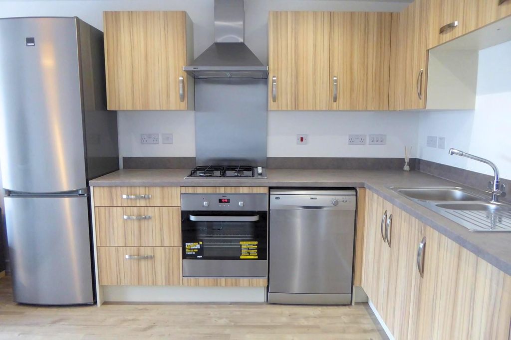 Property photo 3 of 8