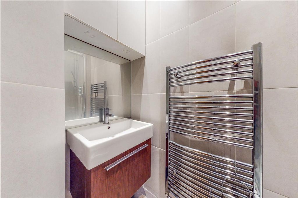 Property photo 3 of 3