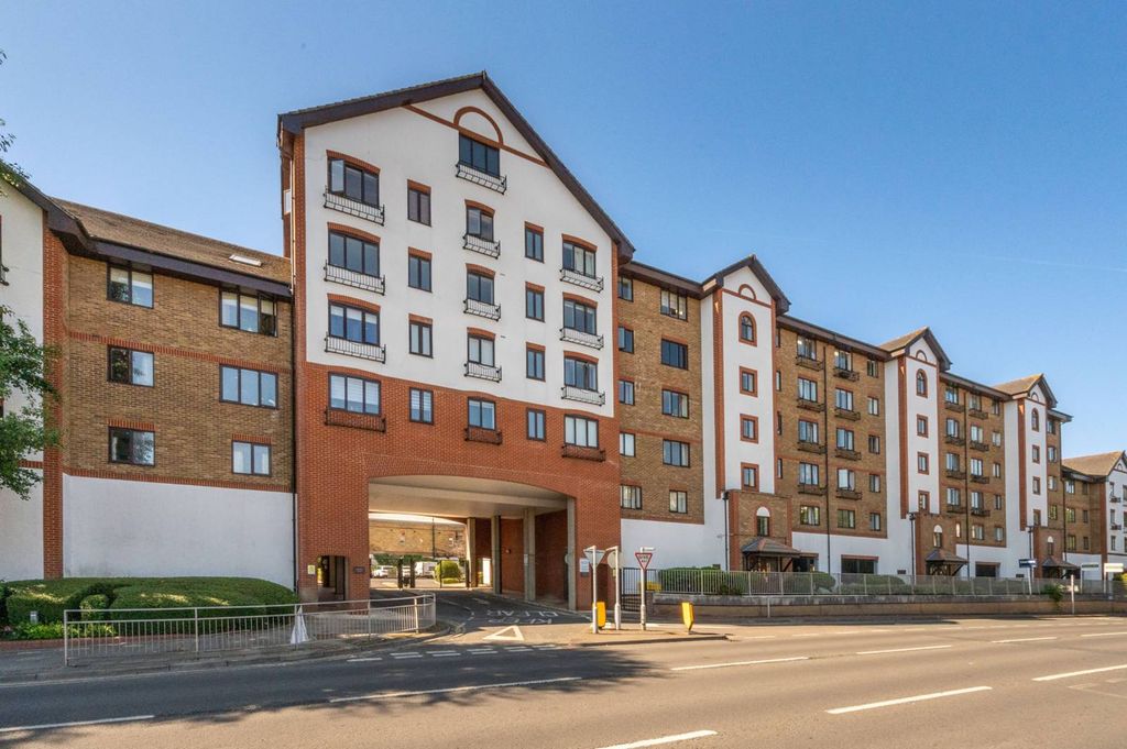 Property photo 2 of 7