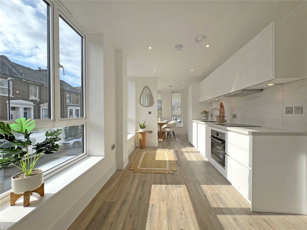 Property photo 1 of 8 Picture No. 28