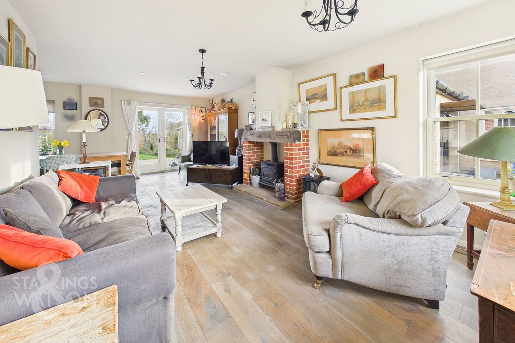 Property photo 3 of 31