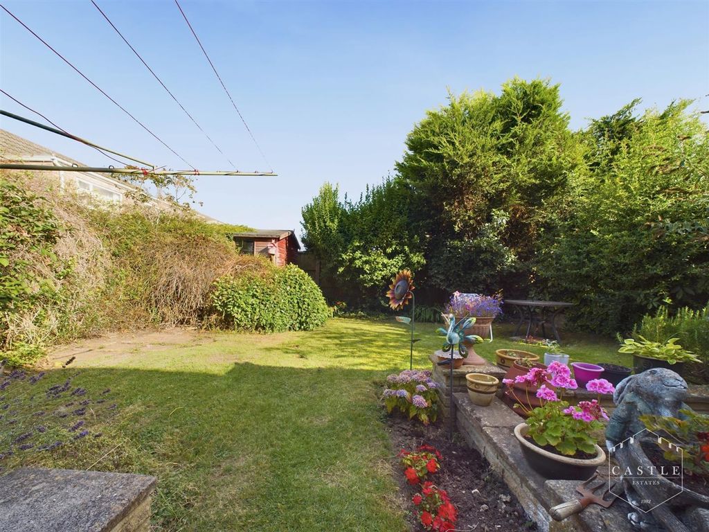 Property photo 2 of 19 Outside