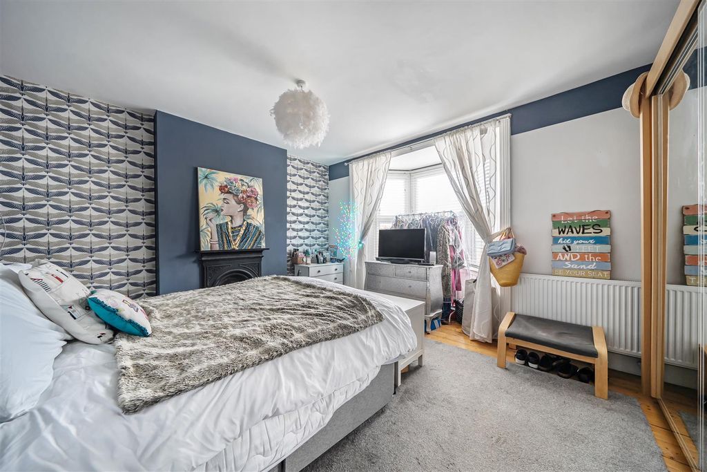 Property photo 3 of 22 1374172-19-69034E2A0E0c1.Jpg