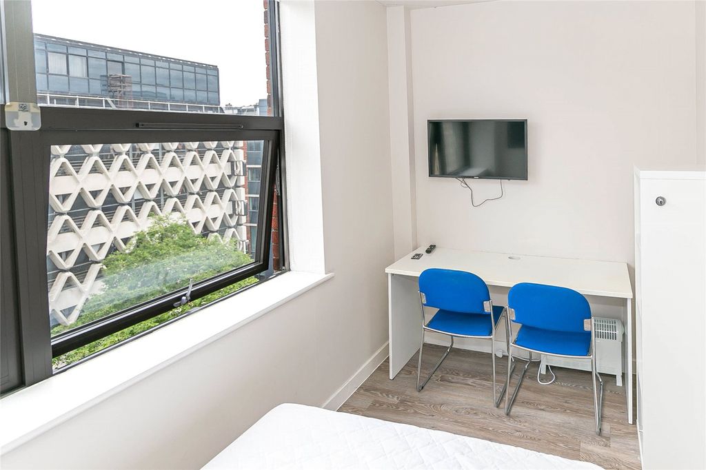 Property photo 2 of 8 Picture No. 09