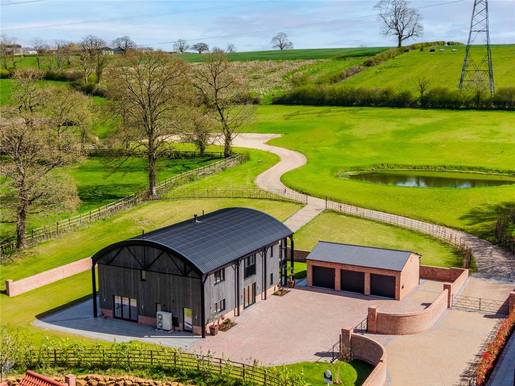 Property photo 2 of 49 Picture No. 96