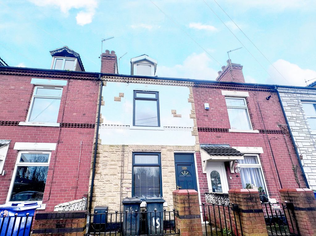 Property photo 1 of 13 Bedroom