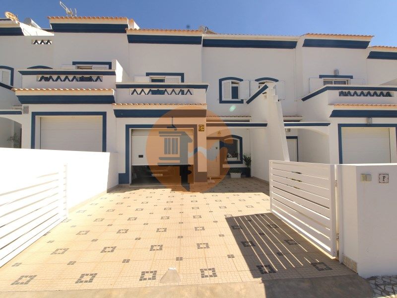 Property photo 1 of 33