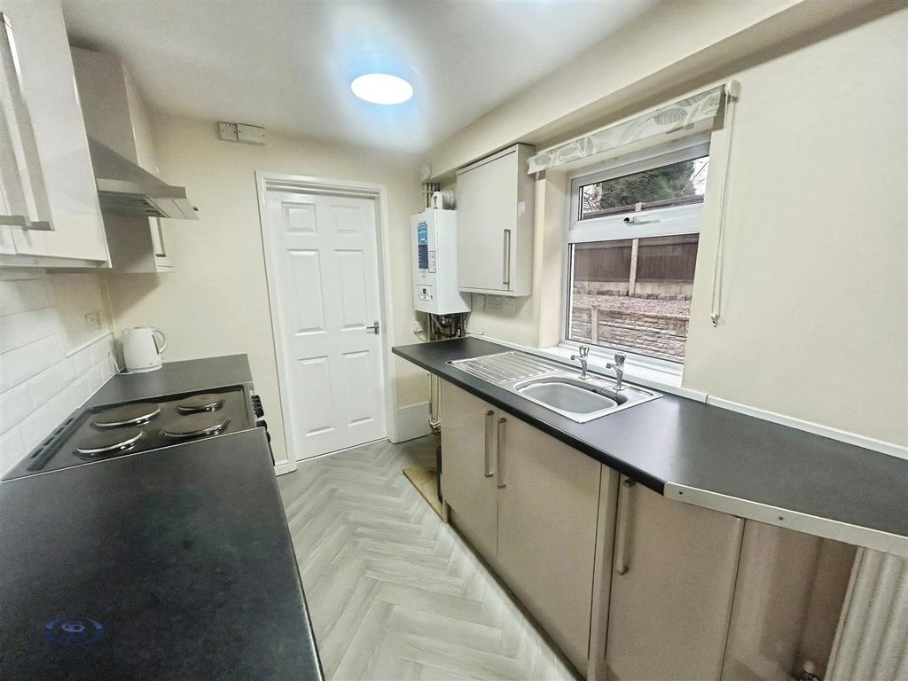 Property photo 3 of 11 c2563Eba-4.Jpg