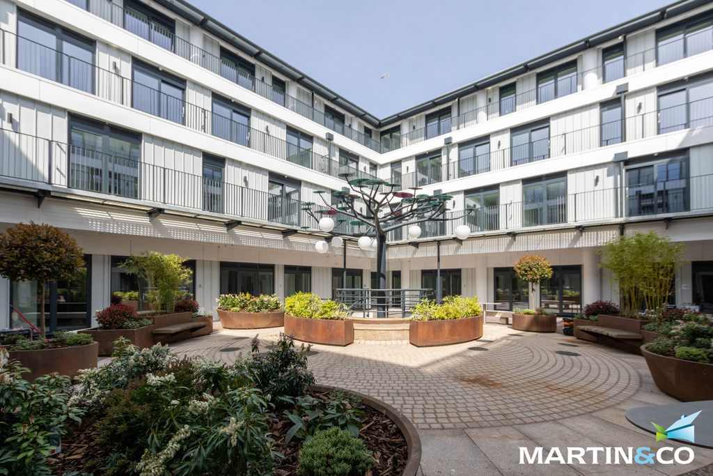 Property photo 1 of 11 Picture9