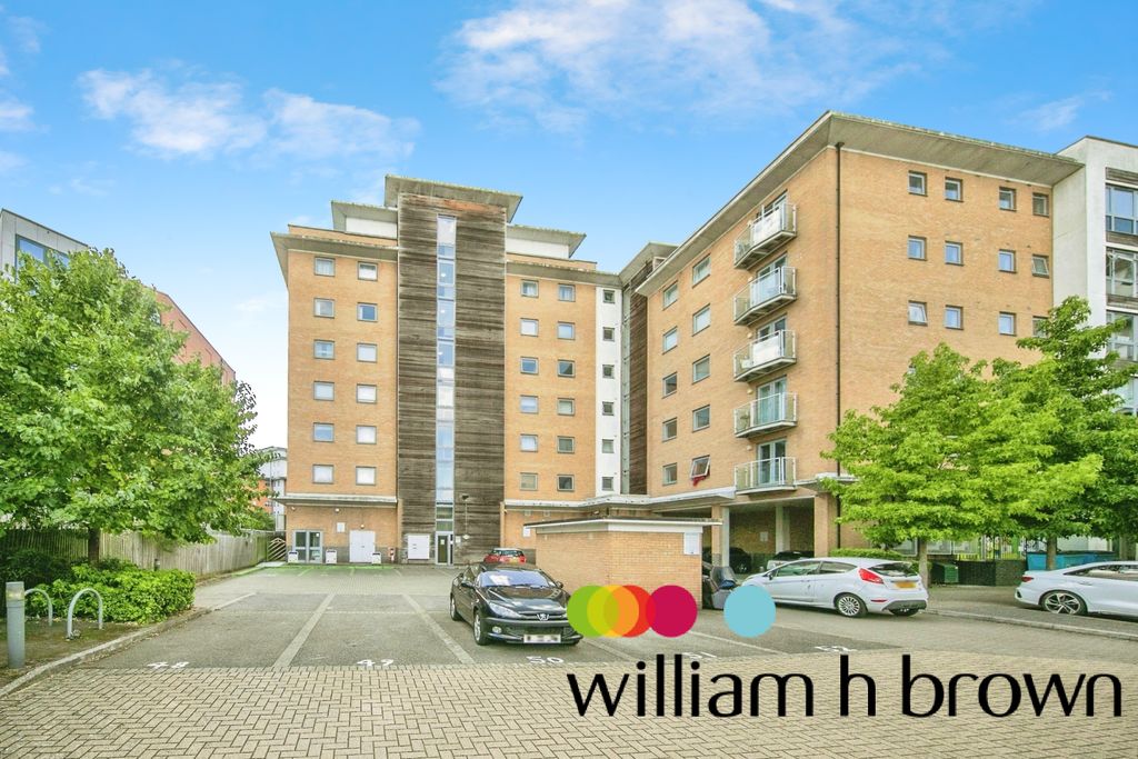 Property photo 1 of 10 Front