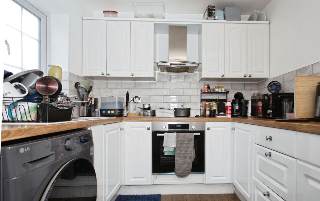 Property photo 3 of 12