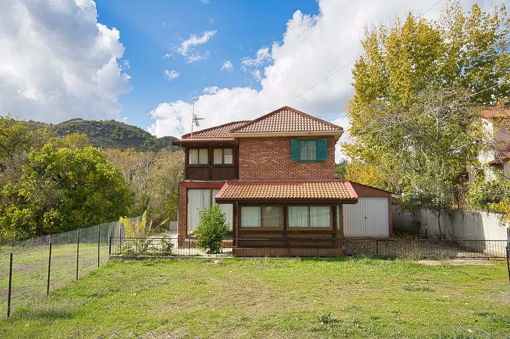 Property photo 1 of 26