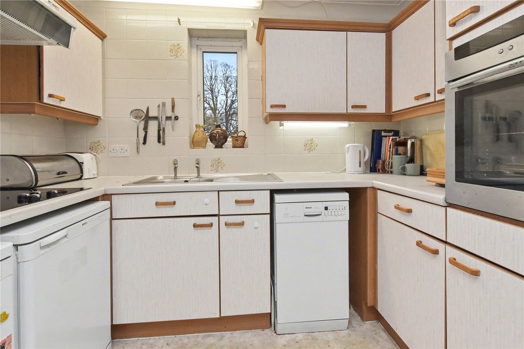 Property photo 2 of 12 Picture No. 05