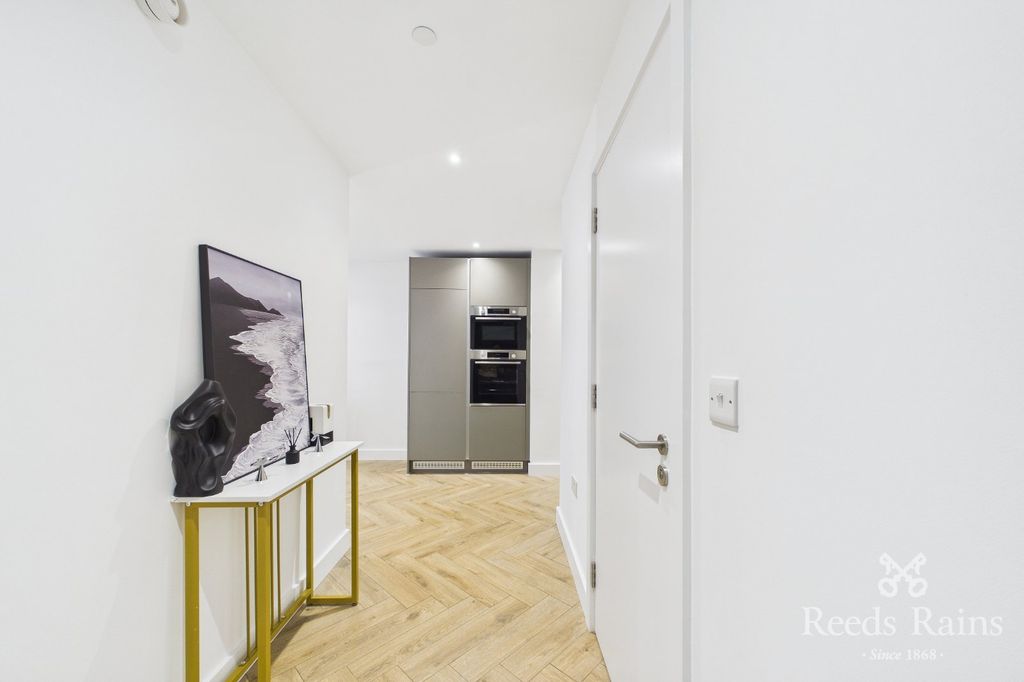 Property photo 2 of 19 Picture No. 08