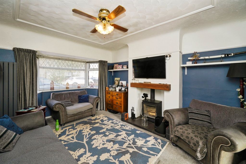 Property photo 2 of 19