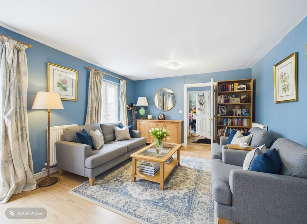 Property photo 2 of 20 Living Room