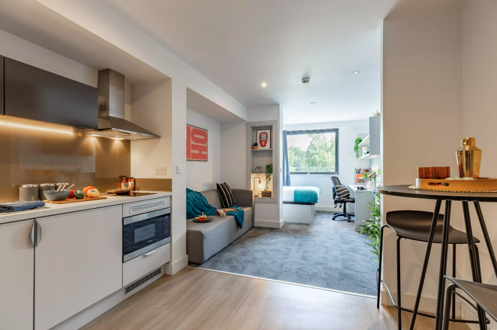 Property photo 3 of 19