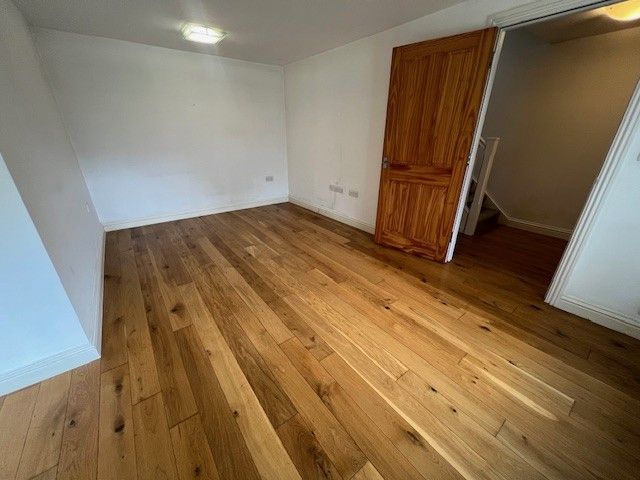 Property photo 3 of 7 Living Room